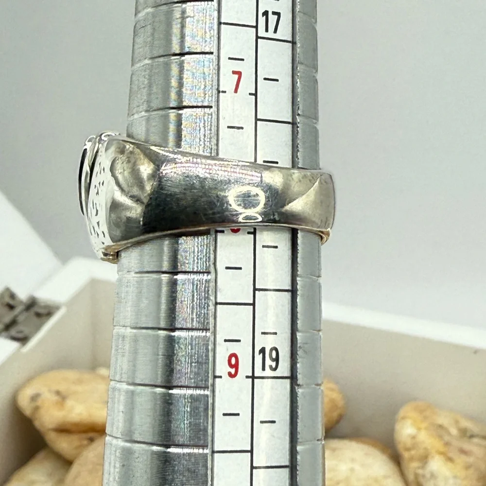 Vintage CNA Thailand Sterling Silver Garnet Band Ring Size 8